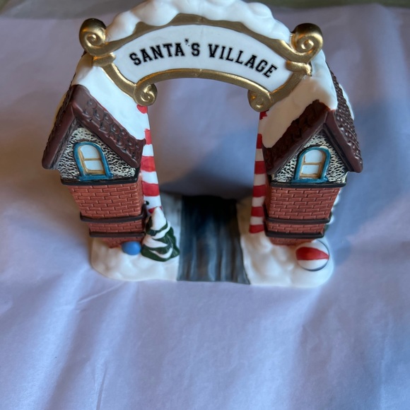 Santa’s village part of a holiday village set - Picture 8 of 9